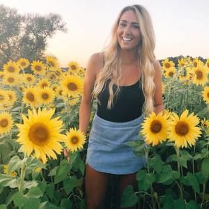 Meet your Posher, Leah